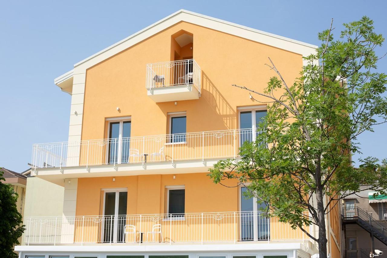 Aparthotel Stalegro Cesenatico Exterior foto